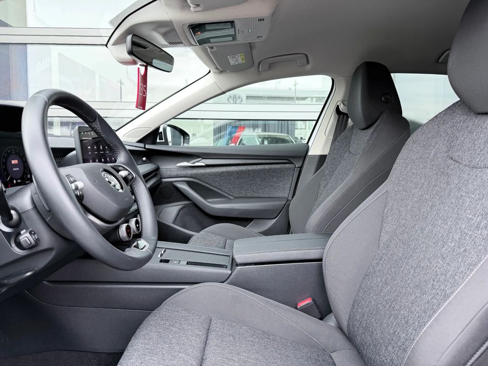 Skoda Superb 2.0 TDI Scr Essence DSG 2024 — zdjęcie 6
