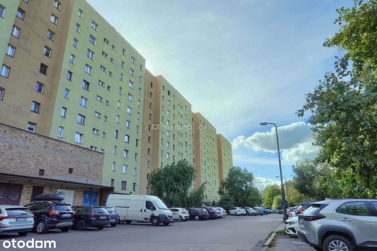 Przestronne, rozkładowe mieszkanie w centrum Łodzi-18