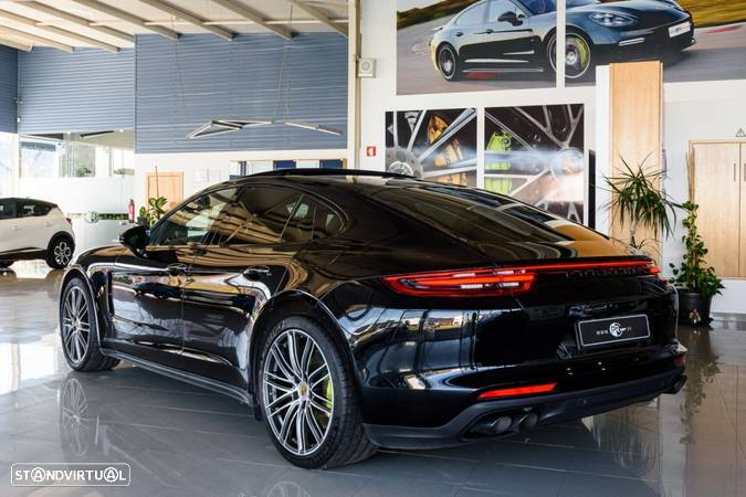 Porsche Panamera 4 E-Hybrid 10 Years Edition - 5