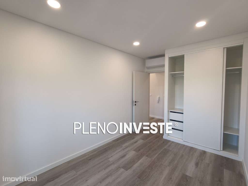 T2 totalmente remodelado em Corroios-22