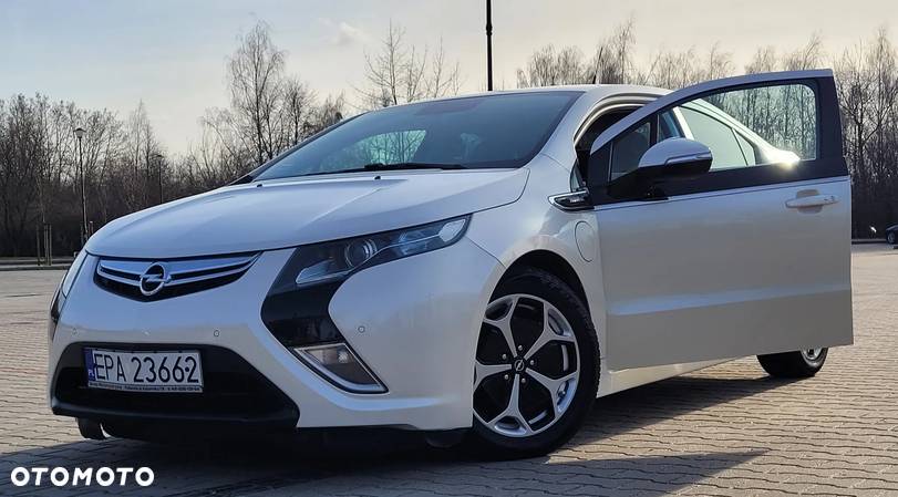 Opel Ampera - 17