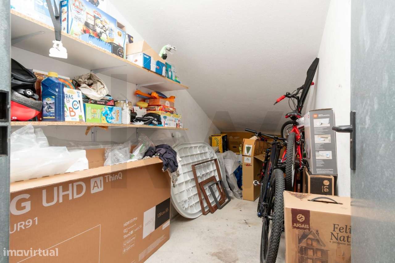 Apartamento T2 com elevador, varandas, arrecadação e Vista Fantástica-30