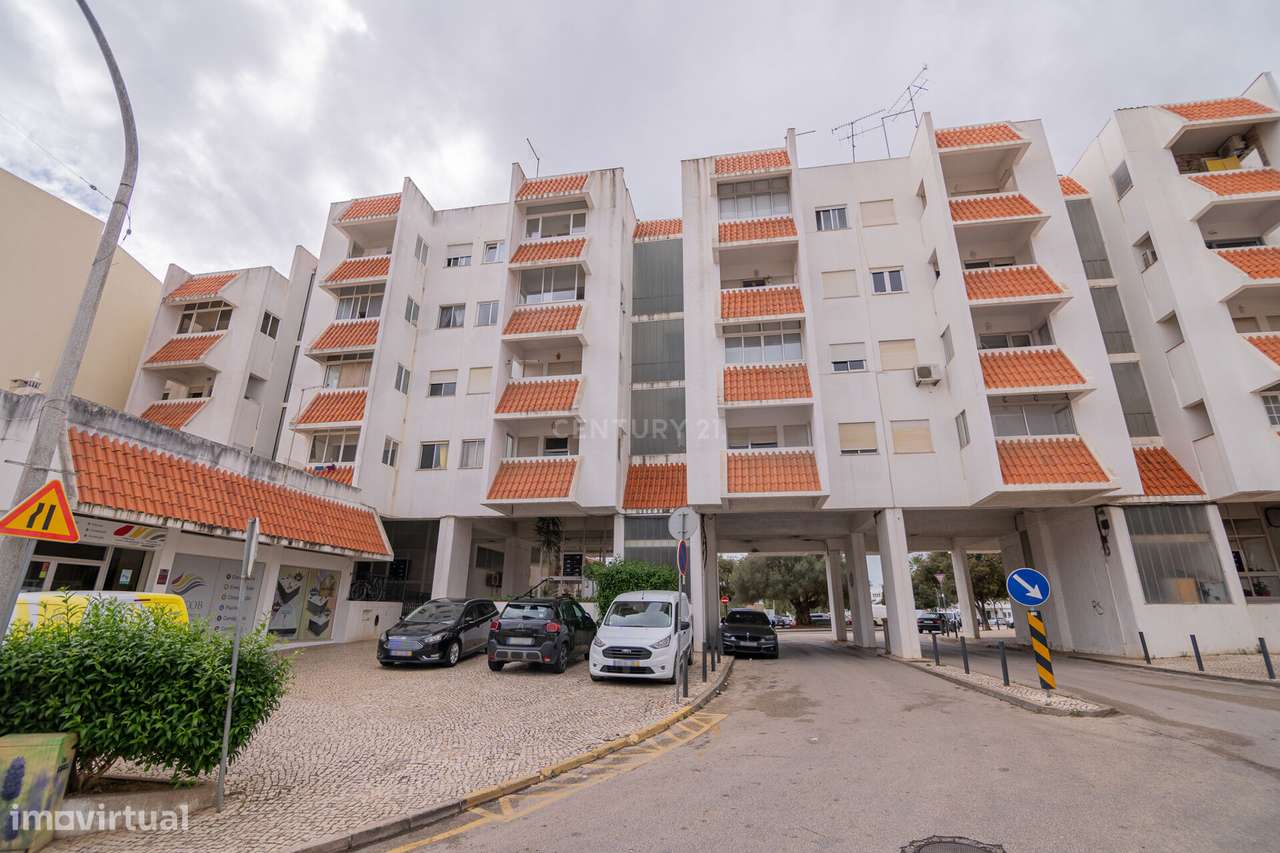 NÃO PERCA ESTA GRANDE OPORTUNIDADE! APARTAMENTO T2 REMODELADO COM GRAN - Grande imagem: 5/37