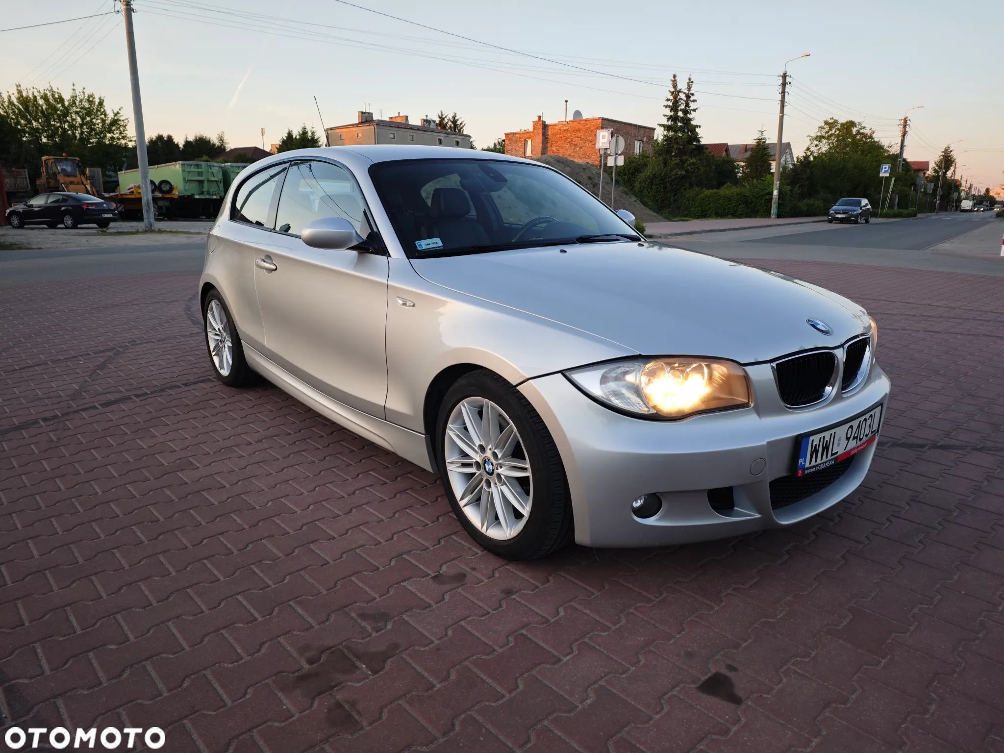 BMW Seria 1 123d DPF - 1