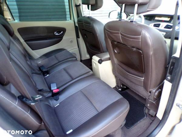 Renault Grand Scenic - 25