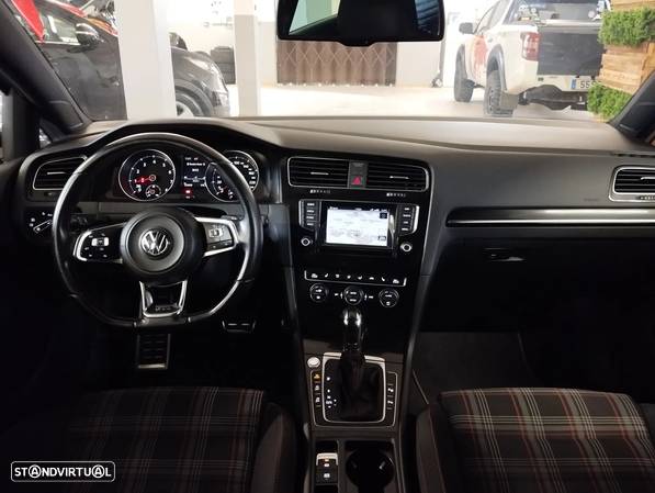 VW Golf GTI BlueMotion DSG - 45