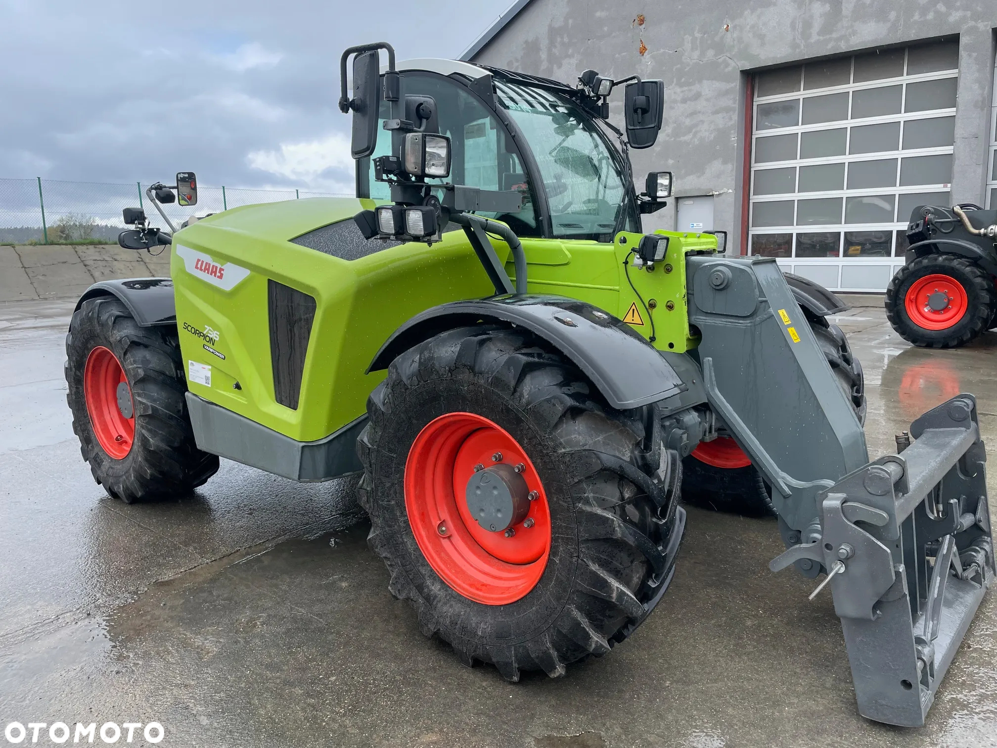 Claas Scorpion 736 VARIPOWER - 3