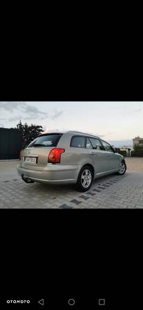 Toyota Avensis - 5