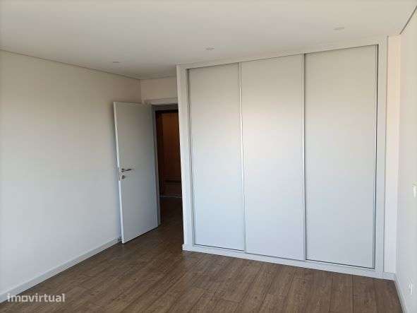 Apartamento T3 Venda em Cedofeita, Santo Ildefonso, Sé, Miragaia, São - Grande imagem: 4/11