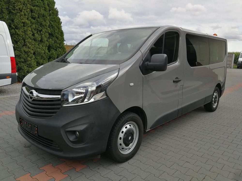 Opel Vivaro II (2014-2019) L2H1 2,9t Elegance Business 2017