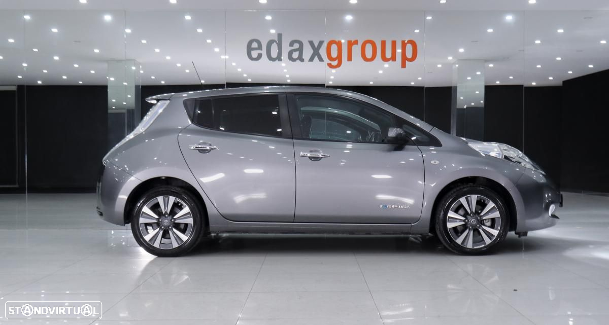 Nissan Leaf - 2