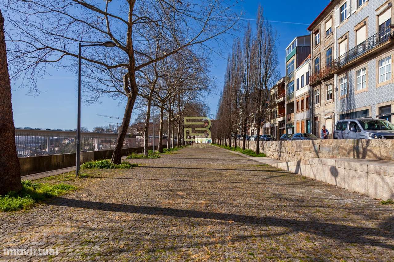 Apartamento T1 novo na tradicional Travessa de São Vitor, no Porto-18