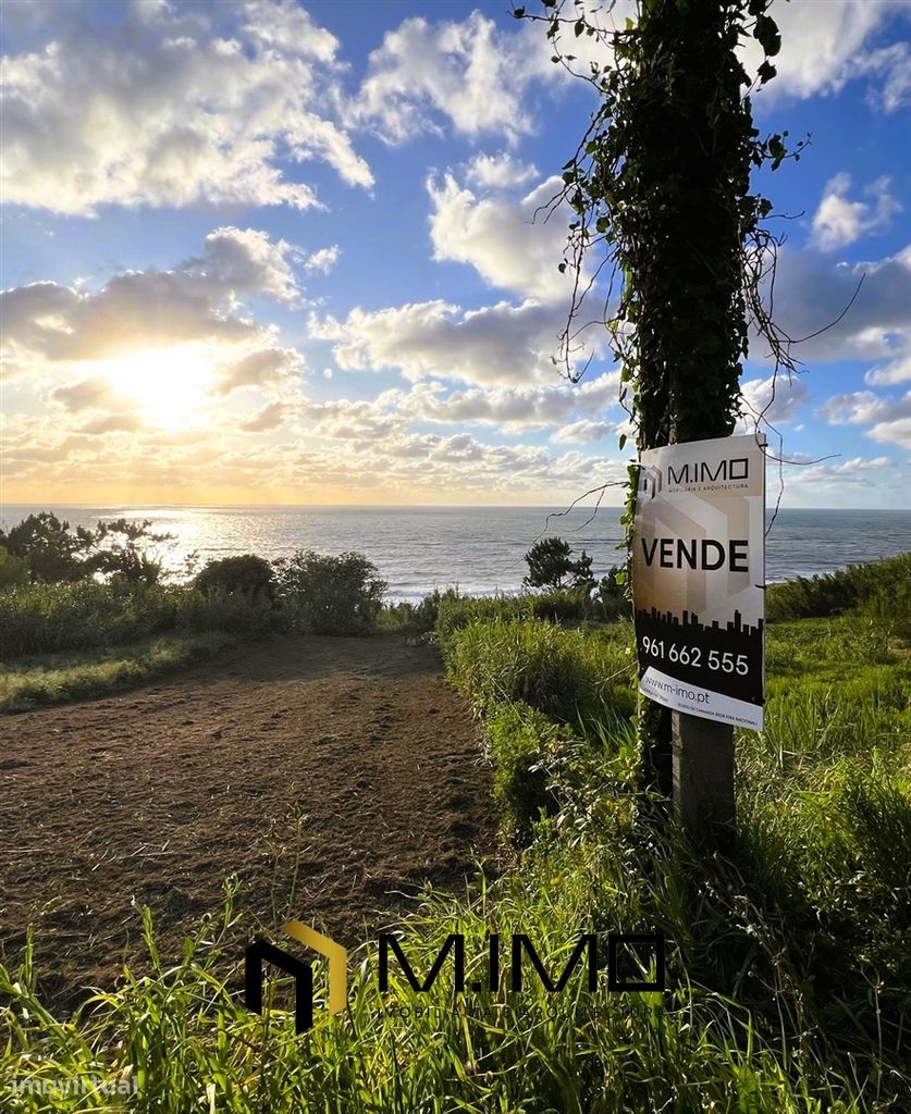 Murtinheira. Terreno com Vistas  Sobre o Mar