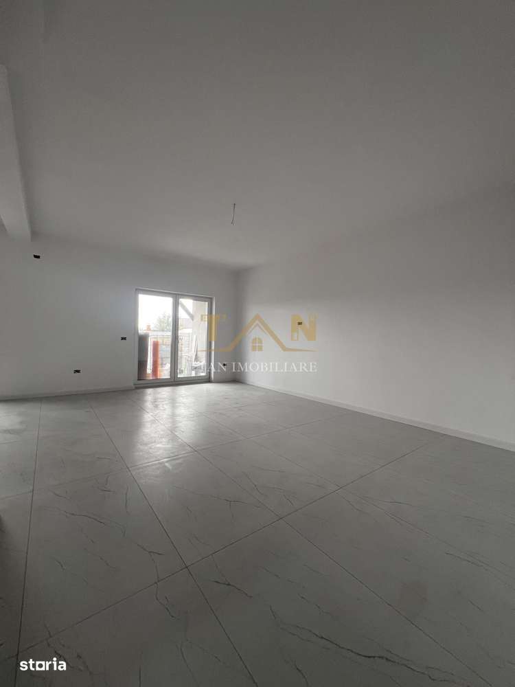 Duplex  Remetea Mare 5 Camere - Imagine principală: 4/18