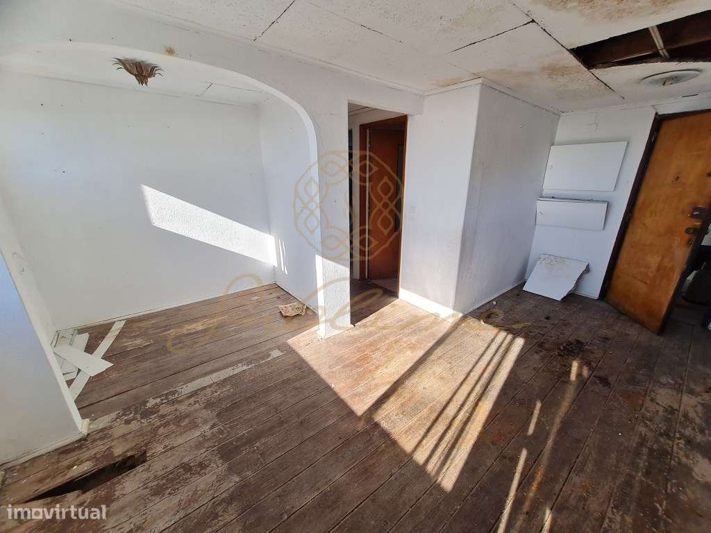 Apartamento T1 em Sesimbra com terraço de 200 m2 - Grande imagem: 3/12