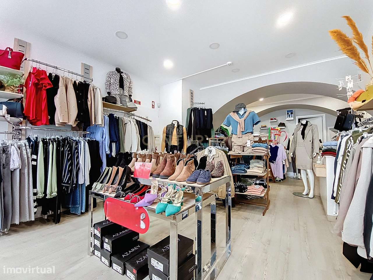 Edifício no Centro Histórico com Espaço Comercial e Três Apartamentos - Grande imagem: 5/60