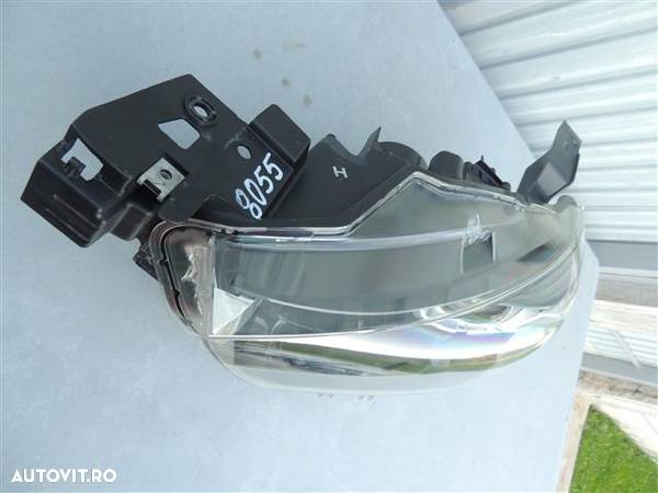 Far stanga Mazda CX3 / CX-3 cu Lupa Halogen an 2015 2016 2017 2018 cod D10E-51040 - 2