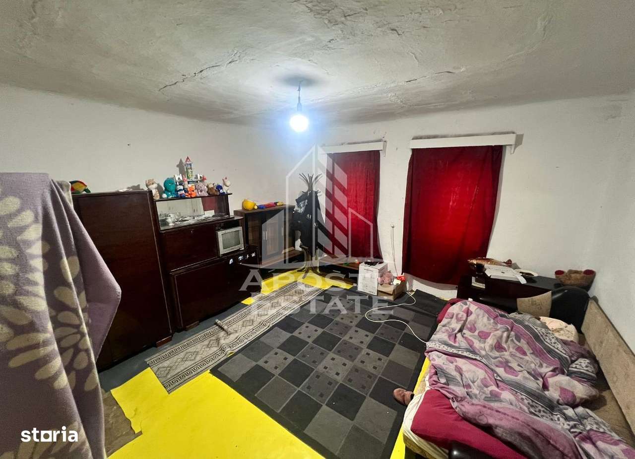 Casa veche in Recas cu teren generos de 1438 mp - Imagine principală: 4/7