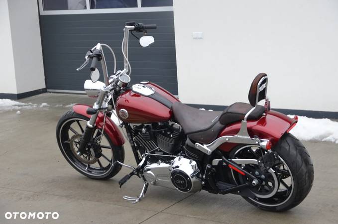 Harley-Davidson Softail Breakout - 2