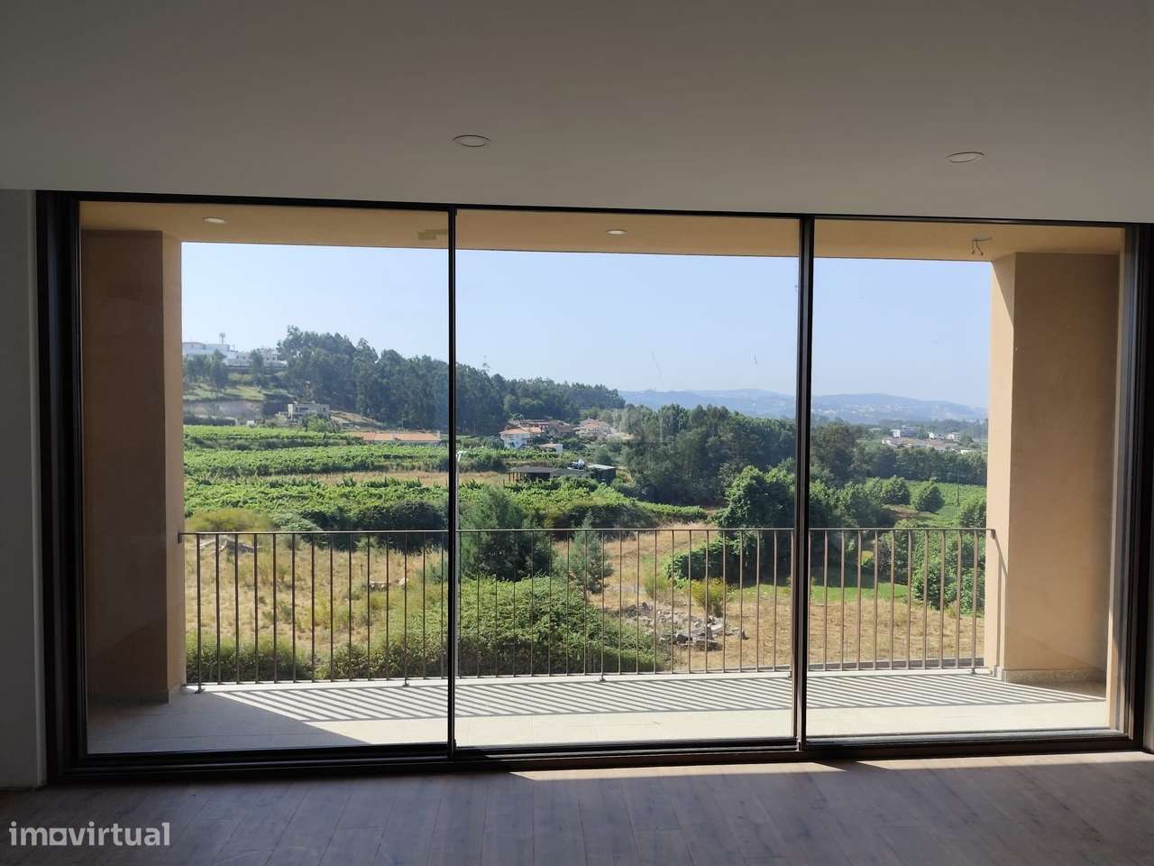 Moradia T3 | Suíte | 268m² | Varandas | Nova Construção - Grande imagem: 4/55