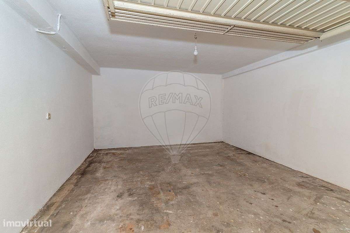 Garagem  para venda - Grande imagem: 3/17