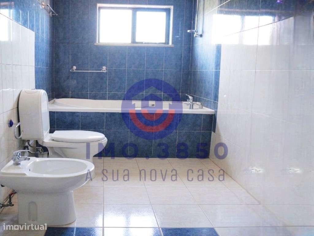 Moradia T4 c/ excelentes áreas-6
