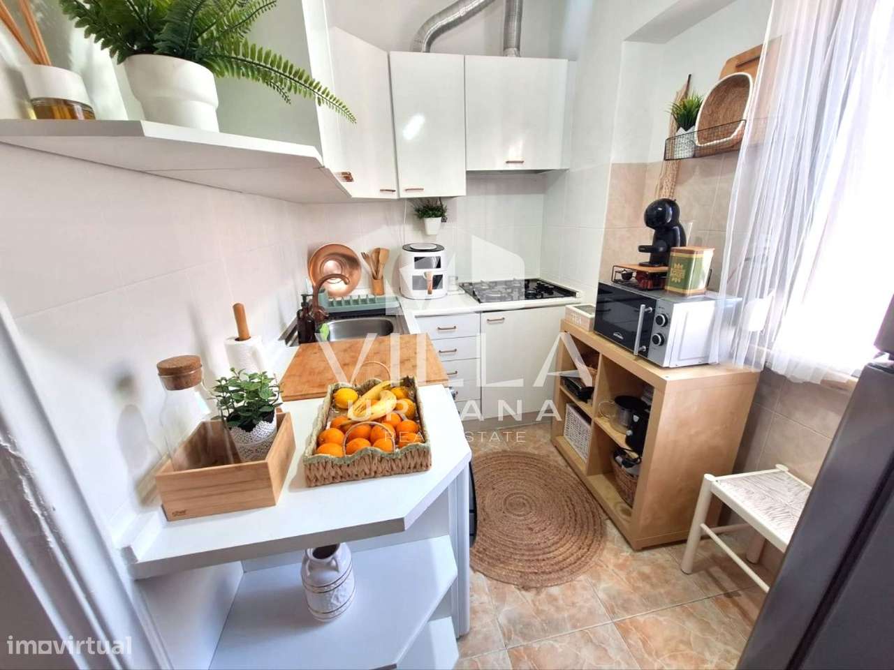 OPORTUNIDADE em São Domingos de Benfica – T1+2 com Excelente Potenc-10