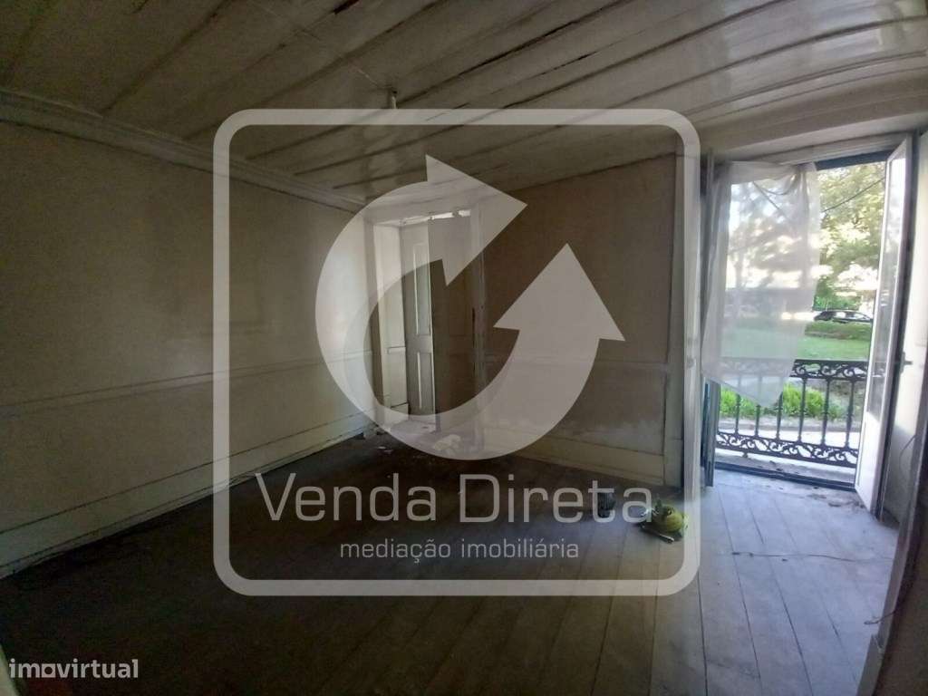 Prédio no centro de Alcântara, em zona de turismo, Lisboa. - Grande imagem: 5/27