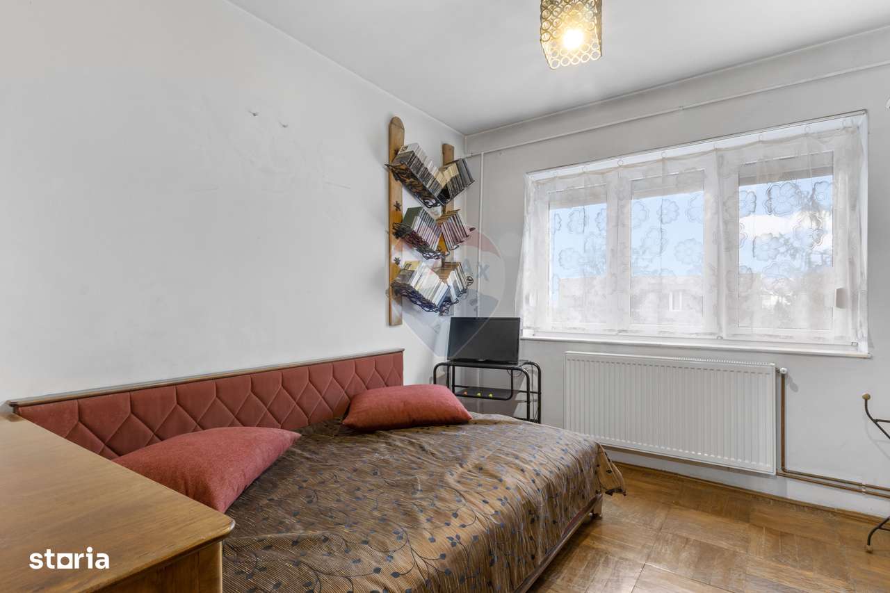 Apartament cu 3 camere de vânzare în zona Aurel Vlaicu - Imagine principală: 4/13