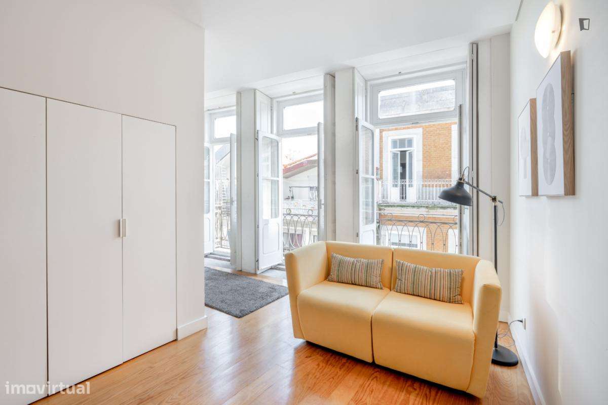 Estúdio - localizado em Santo Ildefonso Porto - Grande imagem: 4/9