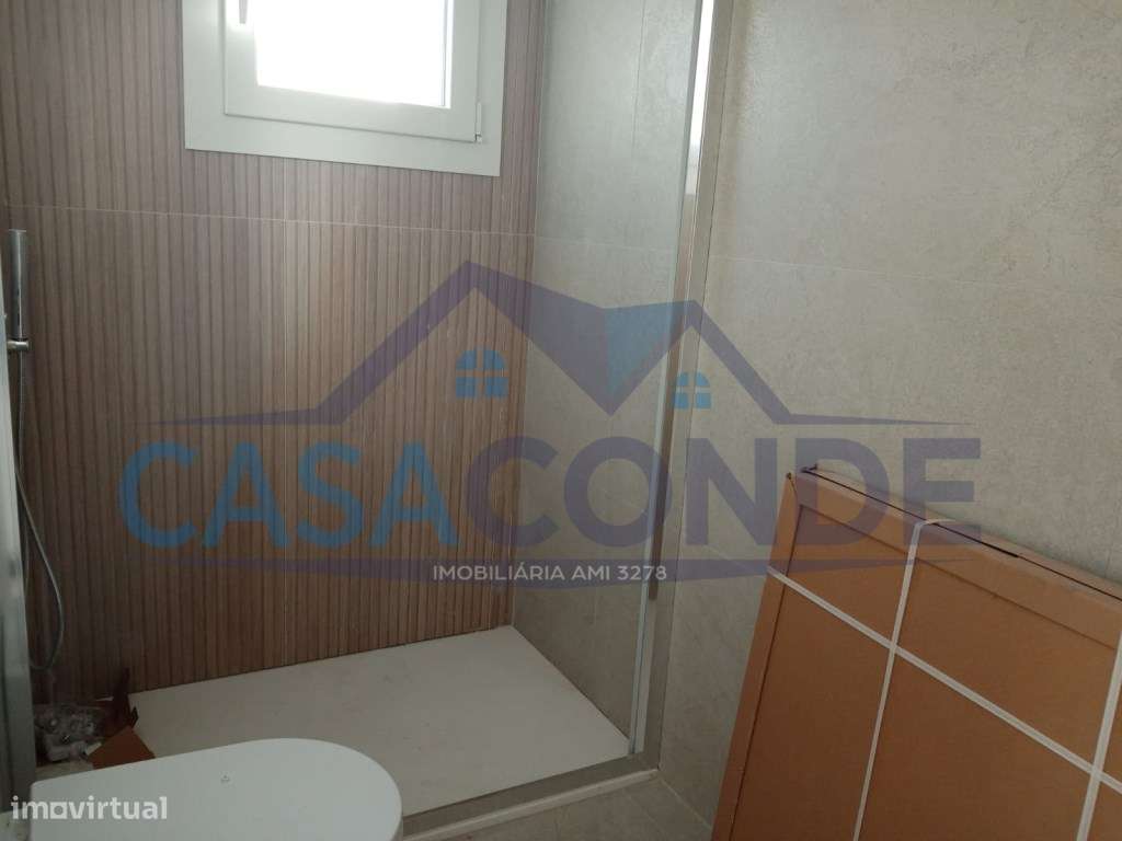 Moradia Isolada Duplex C/Piscina-37