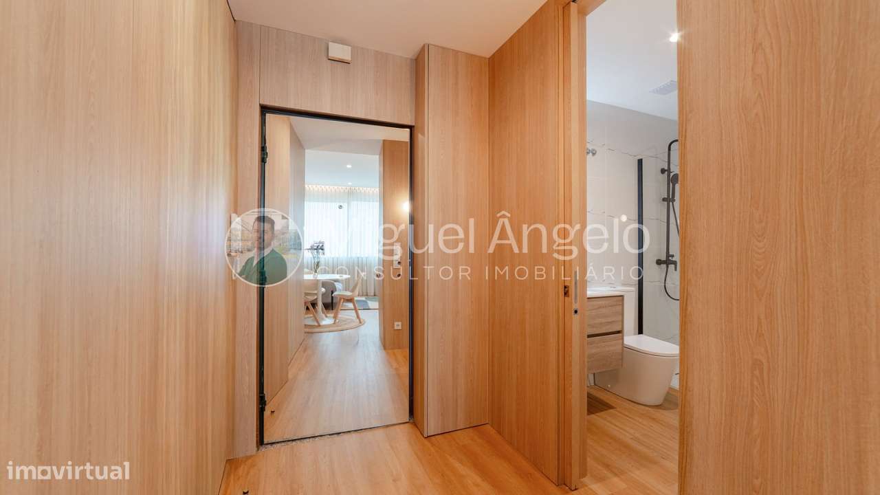 Apartamento T0 totalmente novo e mobiliado com lugar de garagem, Porto-12