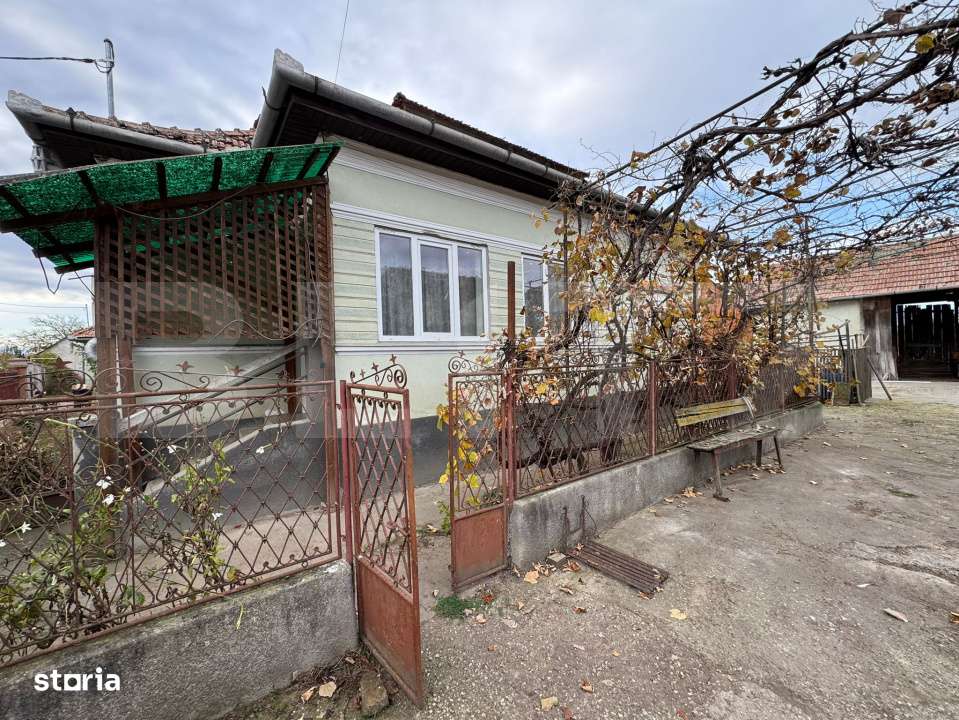 Casa individuala, 3 camere - 1380 mp, Leorint, judetul Alba - Imagine principală: 2/5