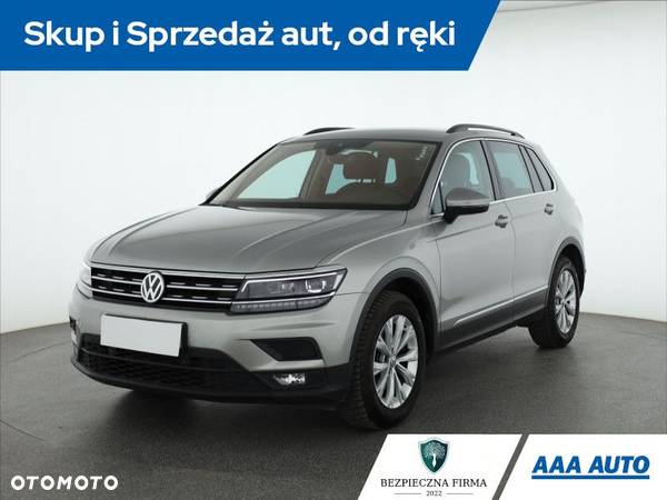 Volkswagen Tiguan - 2