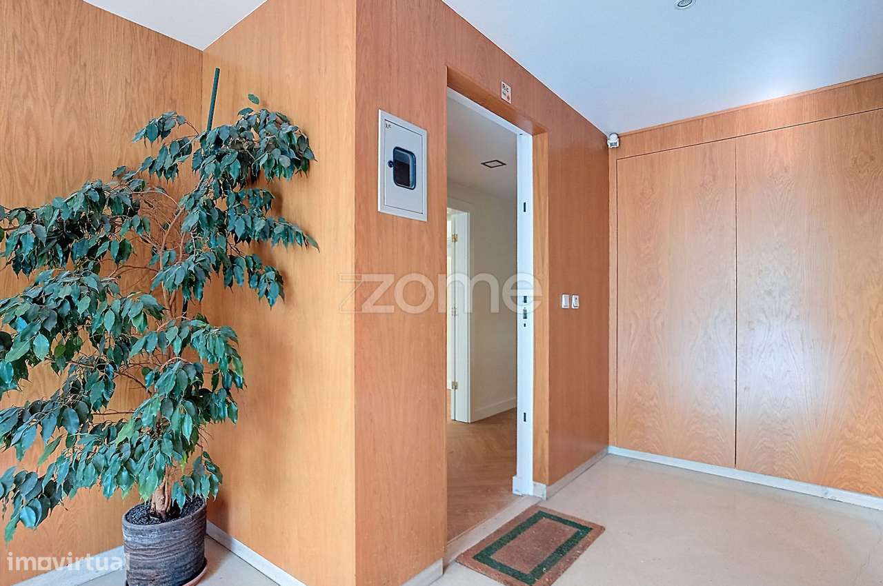 Apartamento T2 Premium com Terraço no Vale das Flores-44