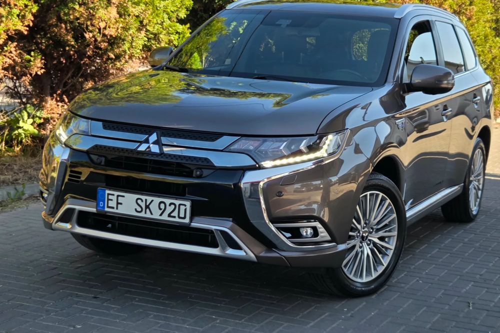 Mitsubishi Outlander III (2012-2022) 2.4 4WD Diamant+ 2019