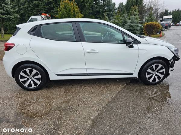 Renault Clio TCe 90 EVOLUTION - 4