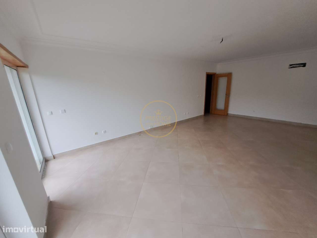 Apartamento T2 - 1º Andar com elevador e Garagem –Qta de  Betunes - Grande imagem: 3/17
