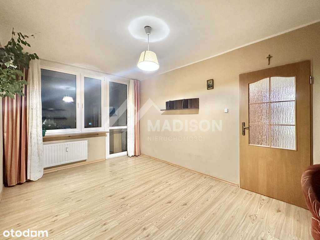 37 m2 | 2 pokoje | osobna kuchnia | loggia - Pełny obrazek: 1/13