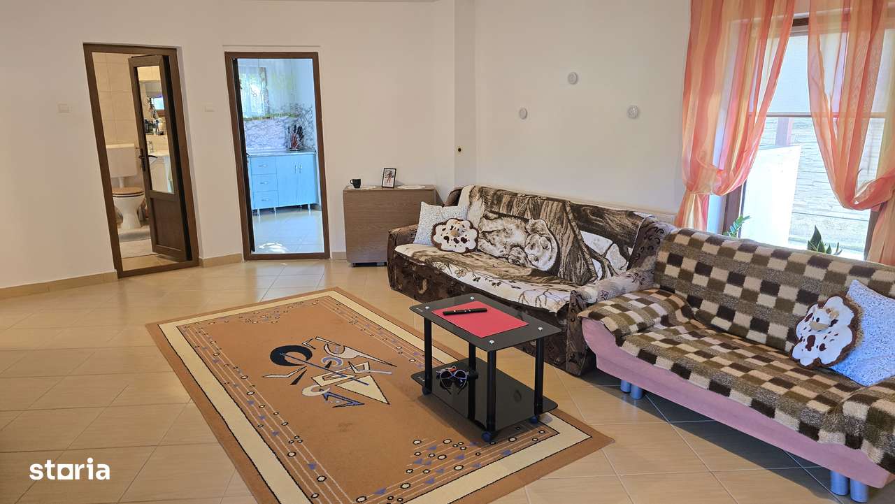 Vand casa in Deva, zona Zavoi, P+E, renovata integral in anul 2011 - Imagine principală: 5/20