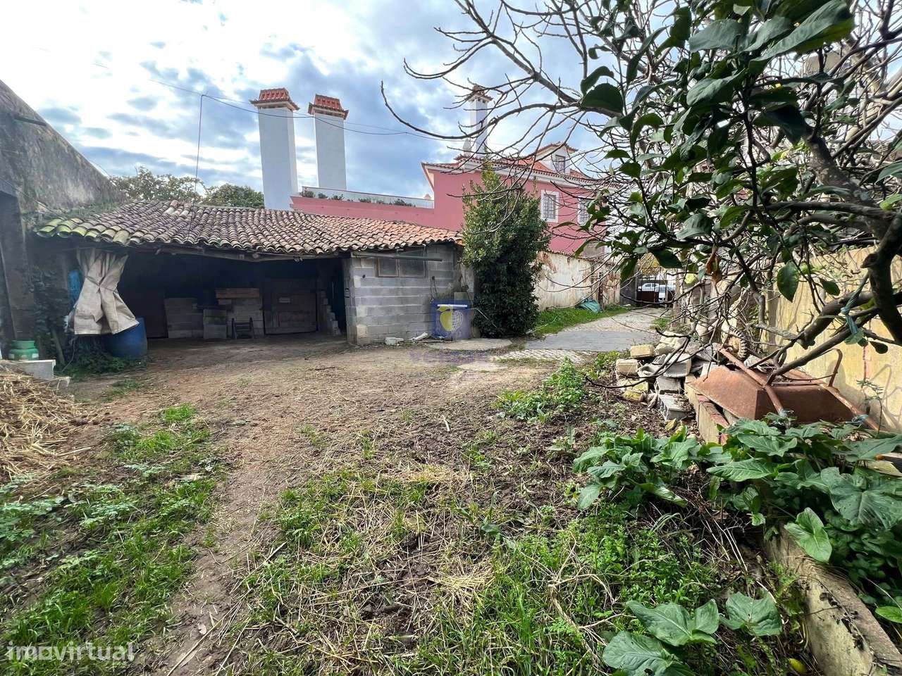 Baixa de Preço !!!! Villa para Recuperação na Labrujeira - Ventosa - A-6