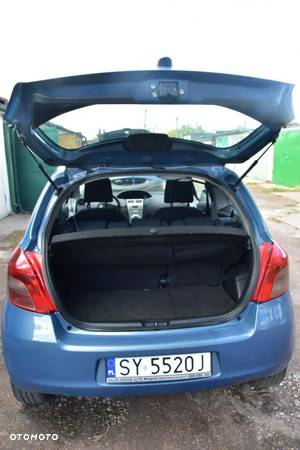 Toyota Yaris 1.3 VVT-i Sol - 15