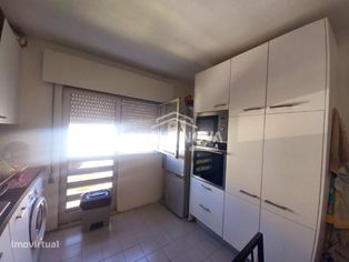 Apartamento T1 Renovado c/ Arrumo em Vilar de Andorinho (Vila D'Este)