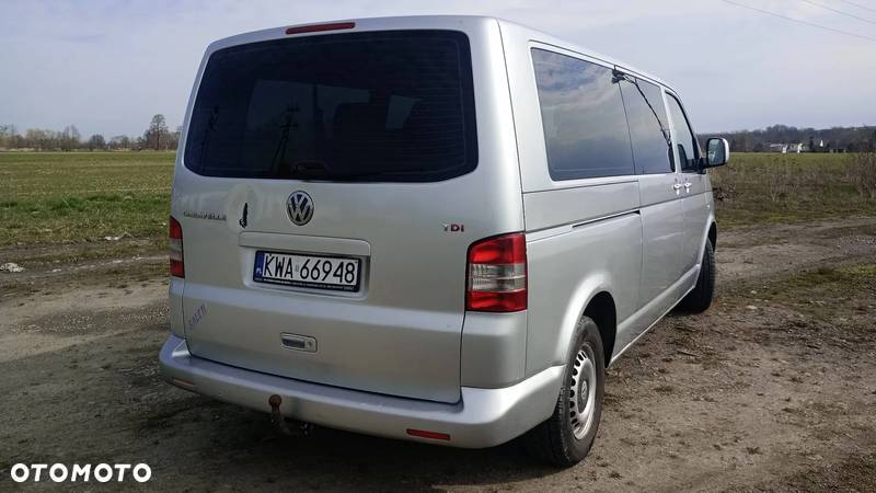 Volkswagen Caravelle - 4