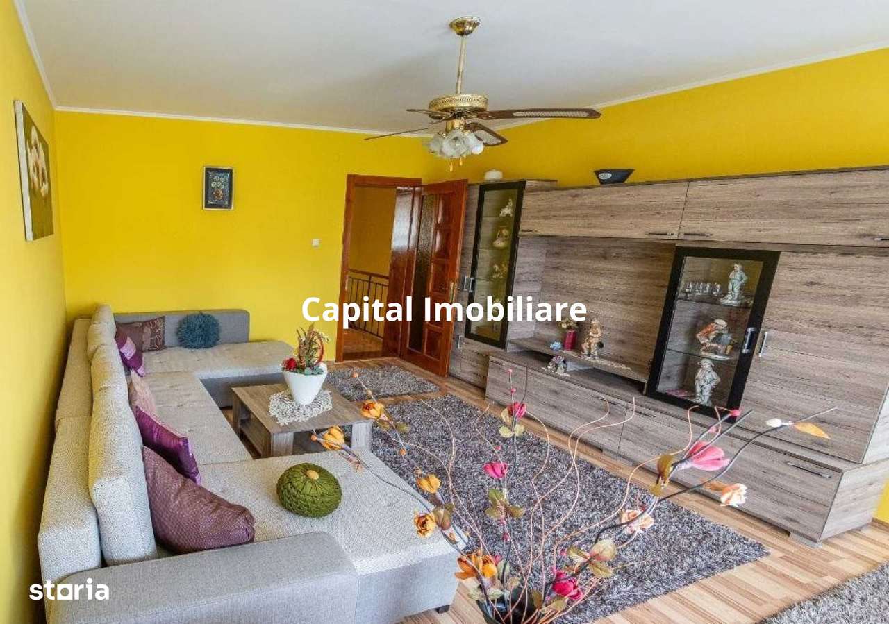 Spacious and elegant house with 5 rooms, 260 m2, Satu Mare - Imagine principală: 3/8