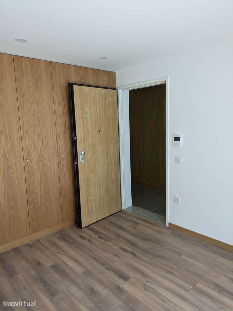 T0 C/Novo - Costa Cabral, Paranhos, Pronto habitar-2