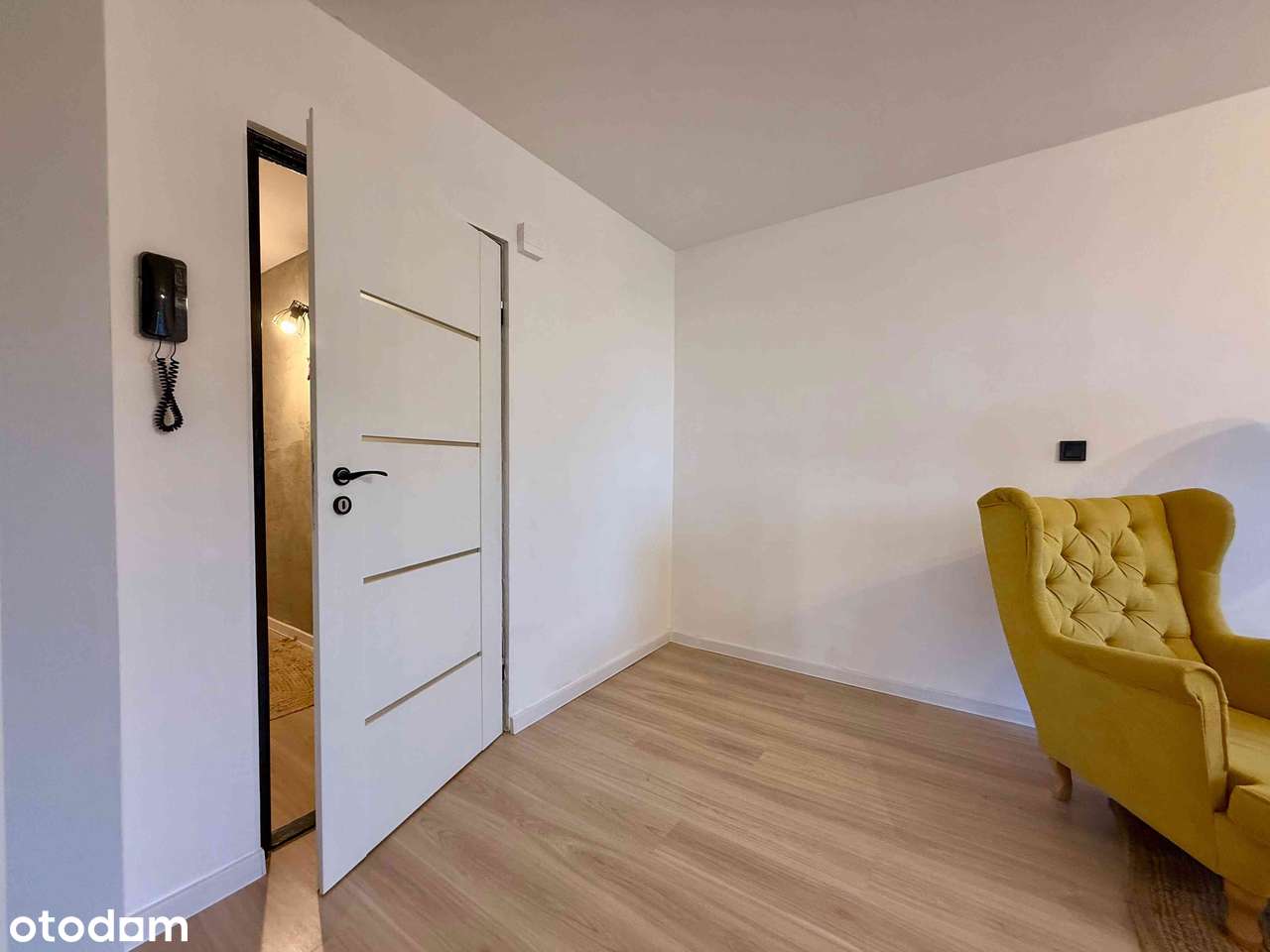 Dwupokojowe mieszkanie z balkonem i widokiem-8