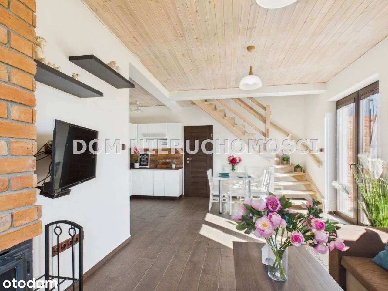 Piękne nowe dwa domy w cenie jednego nad jeziorem-10