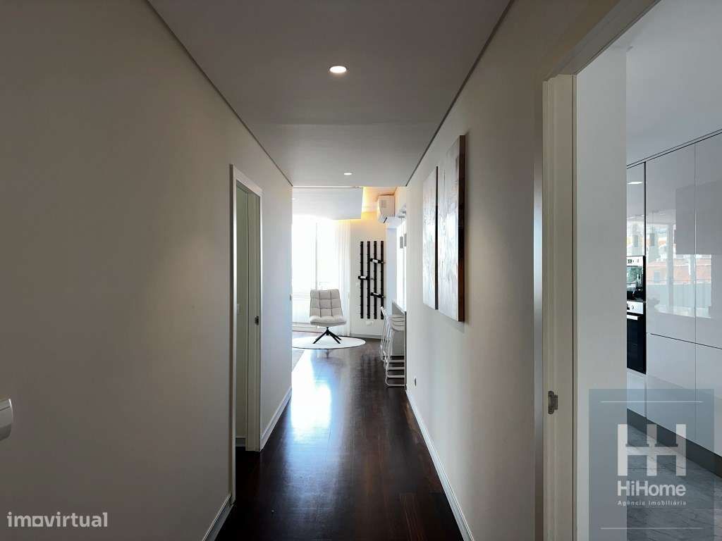Apartamento T4 mobilado no Edificio Funchal Centrum-7