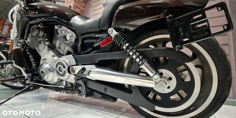 Harley-Davidson V-Rod Muscle - 12